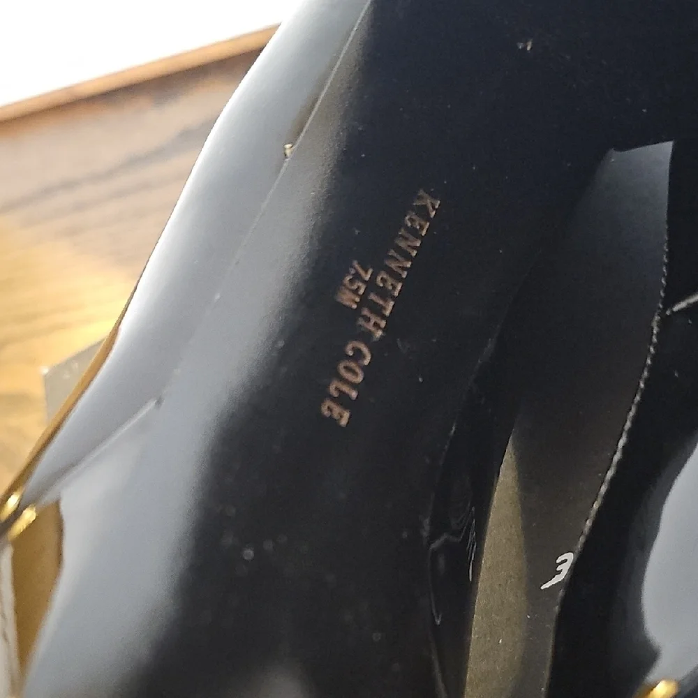 Kenneth Cole Black Glossy Peep-Toe Heels